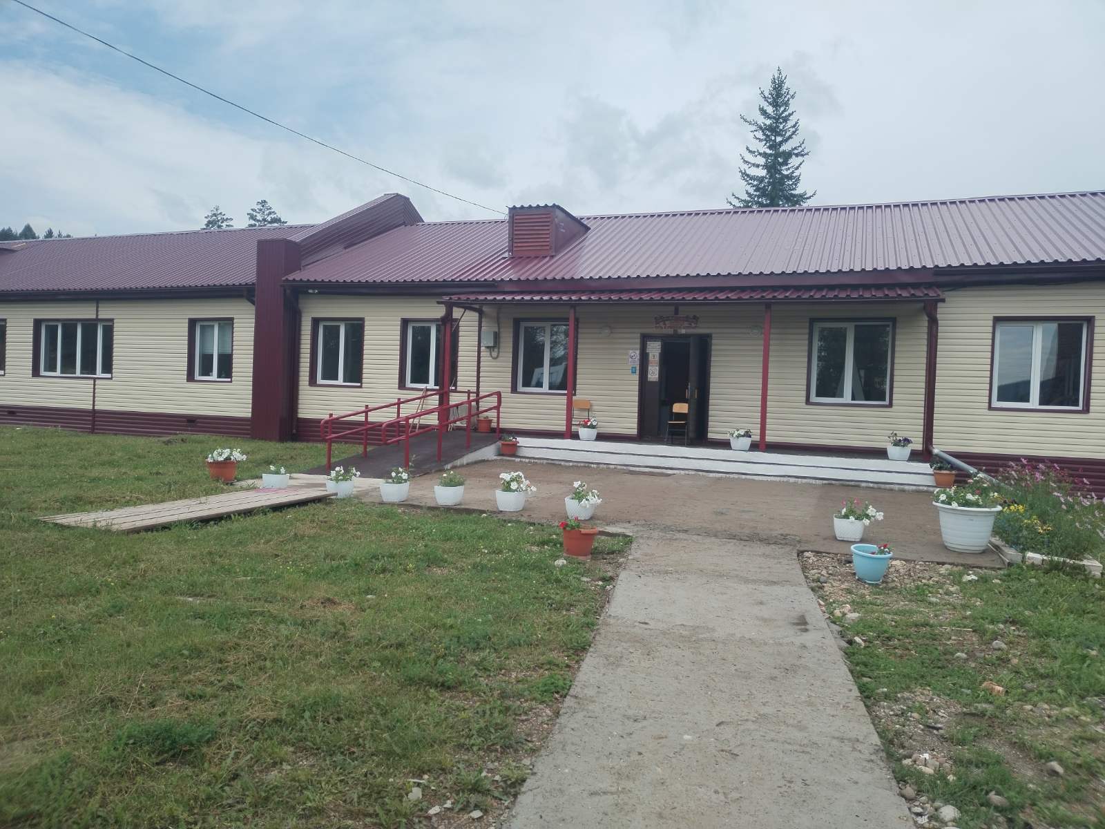 Фотография школы после капитального ремонта 2019-2021 г..